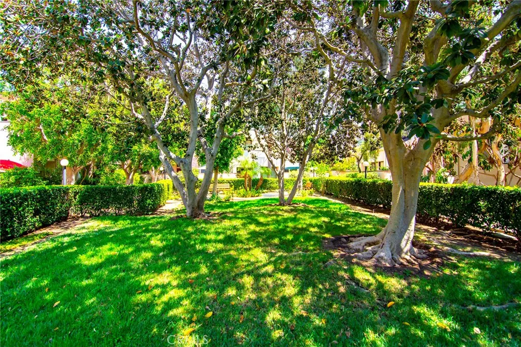 18739 Hatteras Street Unit 55, Tarzana, CA 91356