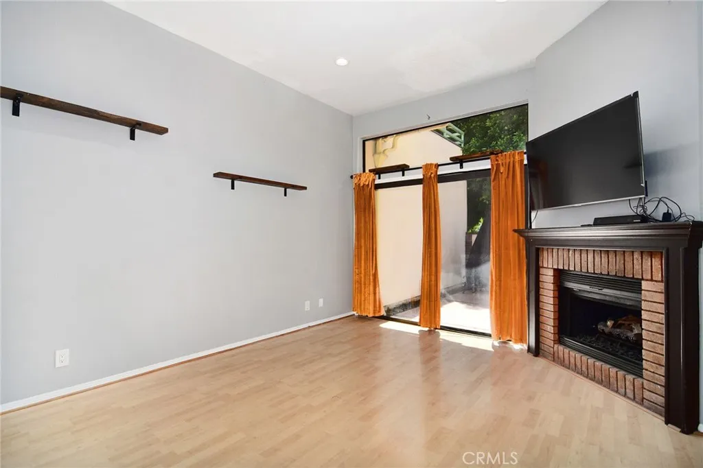 Additional image 9 of 18739 Hatteras Street Unit 55, Tarzana, CA 91356