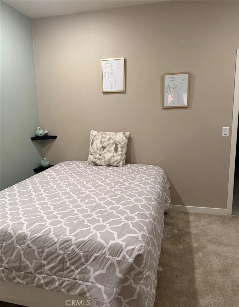 15642 Caterpillar Dr, Fontana, CA 92336