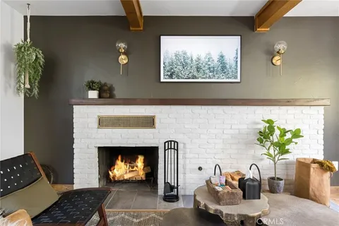 29387 Lake View Drive, Cedar Glen, CA MLS: IG25090670