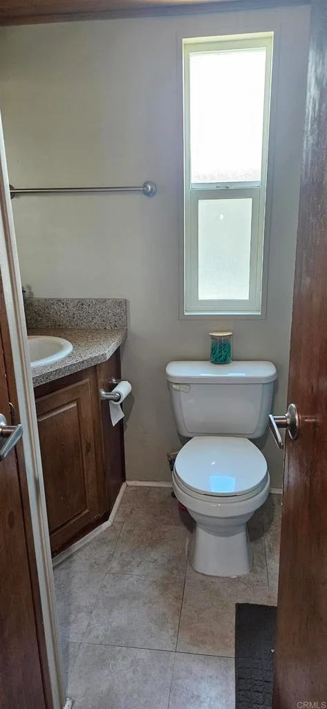 32000 Riverside Drive Unit J5, Lake Elsinore, CA 92530