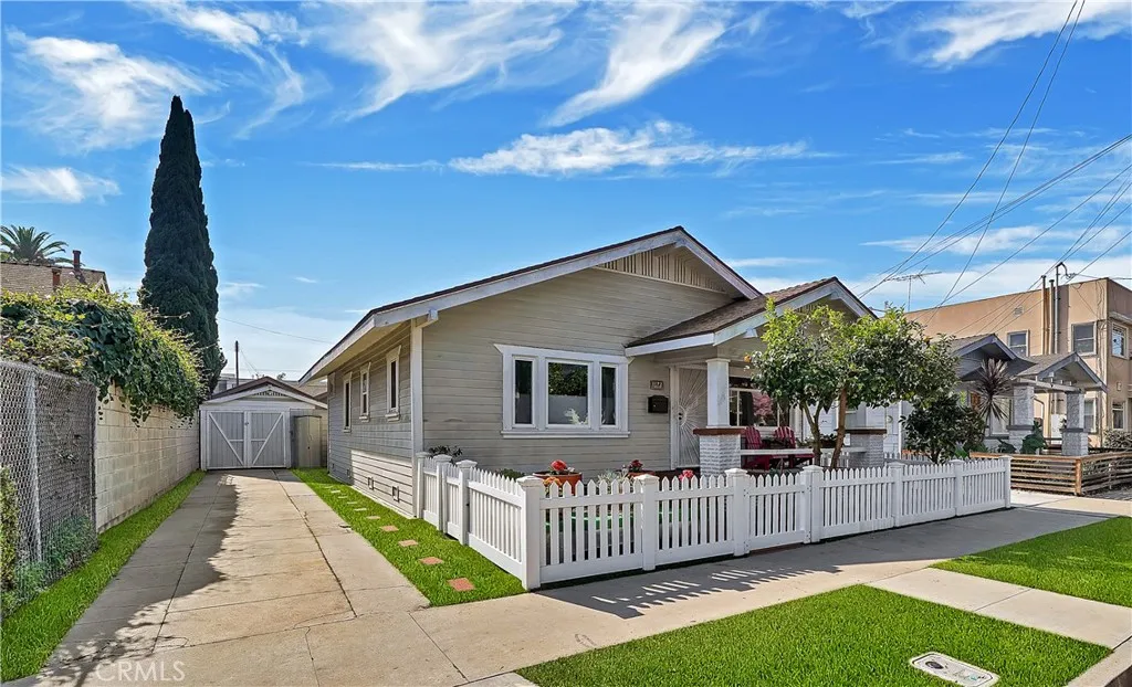 1172 E Appleton Street, Long Beach, CA 90802
