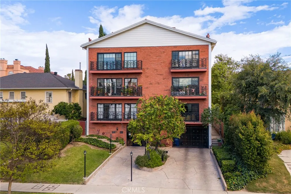 Additional image 23 of 822 S Windsor Boulevard Unit 203, Los Angeles, CA 90005