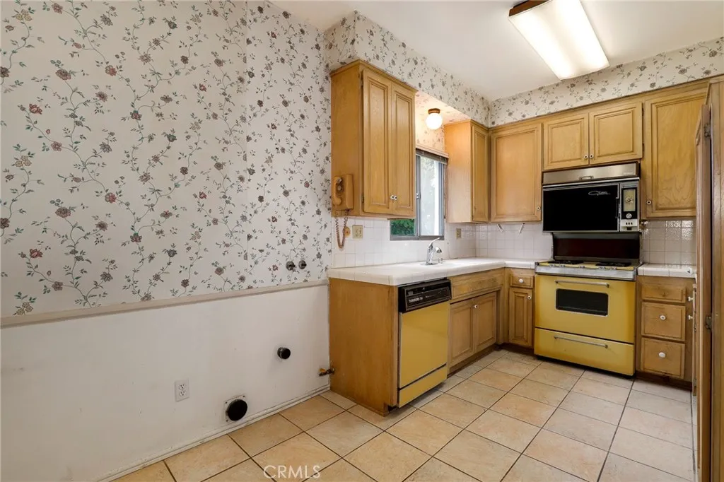 Additional image 12 of 822 S Windsor Boulevard Unit 203, Los Angeles, CA 90005