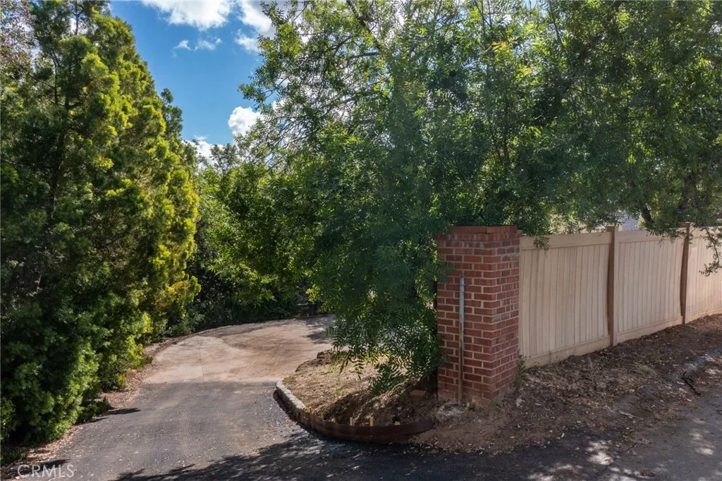 Additional image 2 of 4874 Palo Drive, Tarzana, CA 91356