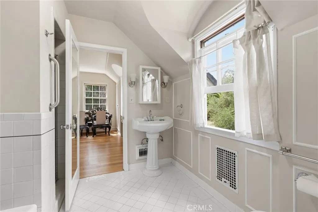 Additional image 25 of 4874 Palo Drive, Tarzana, CA 91356