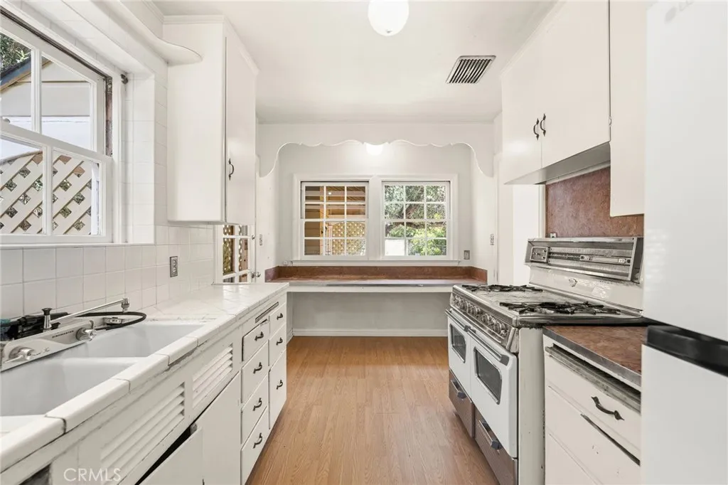 Additional image 68 of 4874 Palo Drive, Tarzana, CA 91356