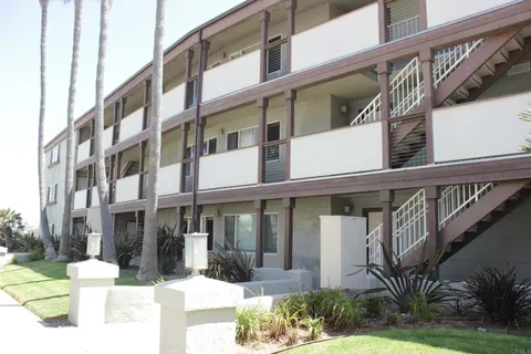 1365 Seacoast Dr Unit E, Imperial Beach, CA MLS: PTP2405090