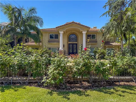 202 W Lemon Avenue, Arcadia, CA MLS: WS25104880