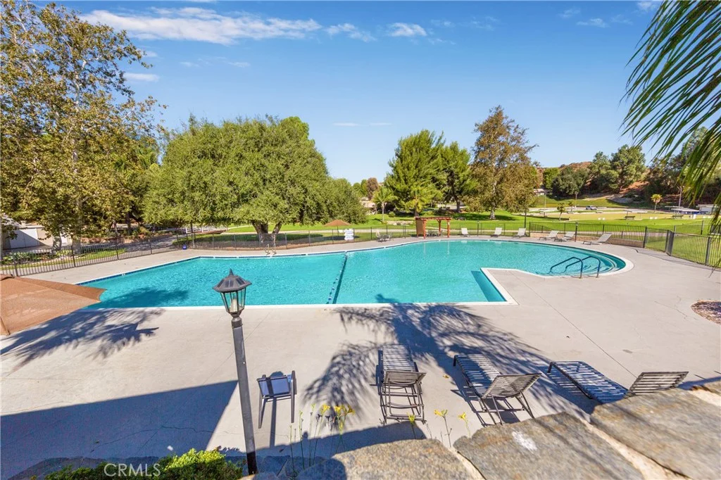 19139 Avenue Of The Oaks Unit D, Newhall, CA 91321