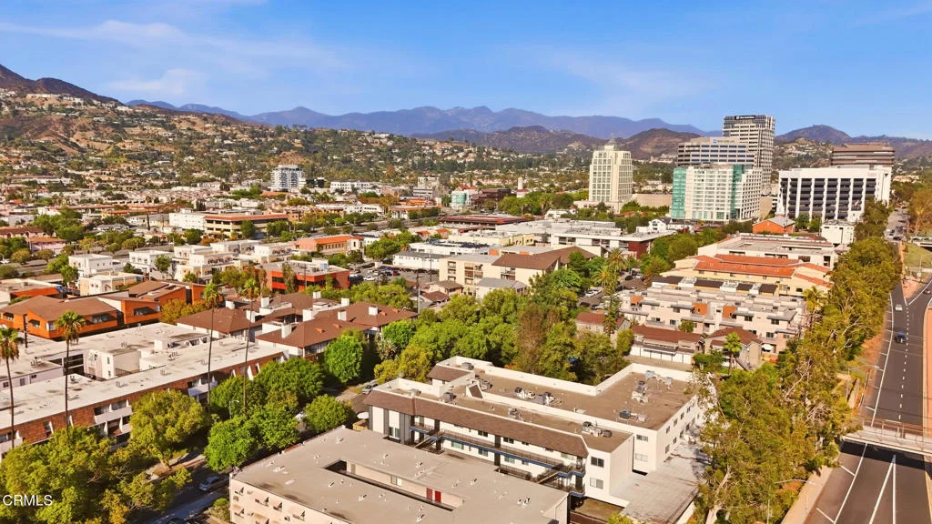 408 Burchett Street Unit 11, Glendale, CA 91203