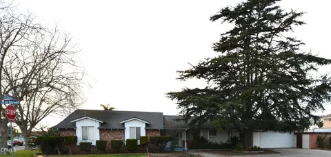 611 N H Street, Oxnard, CA 93030 - MLS#: V1-28713