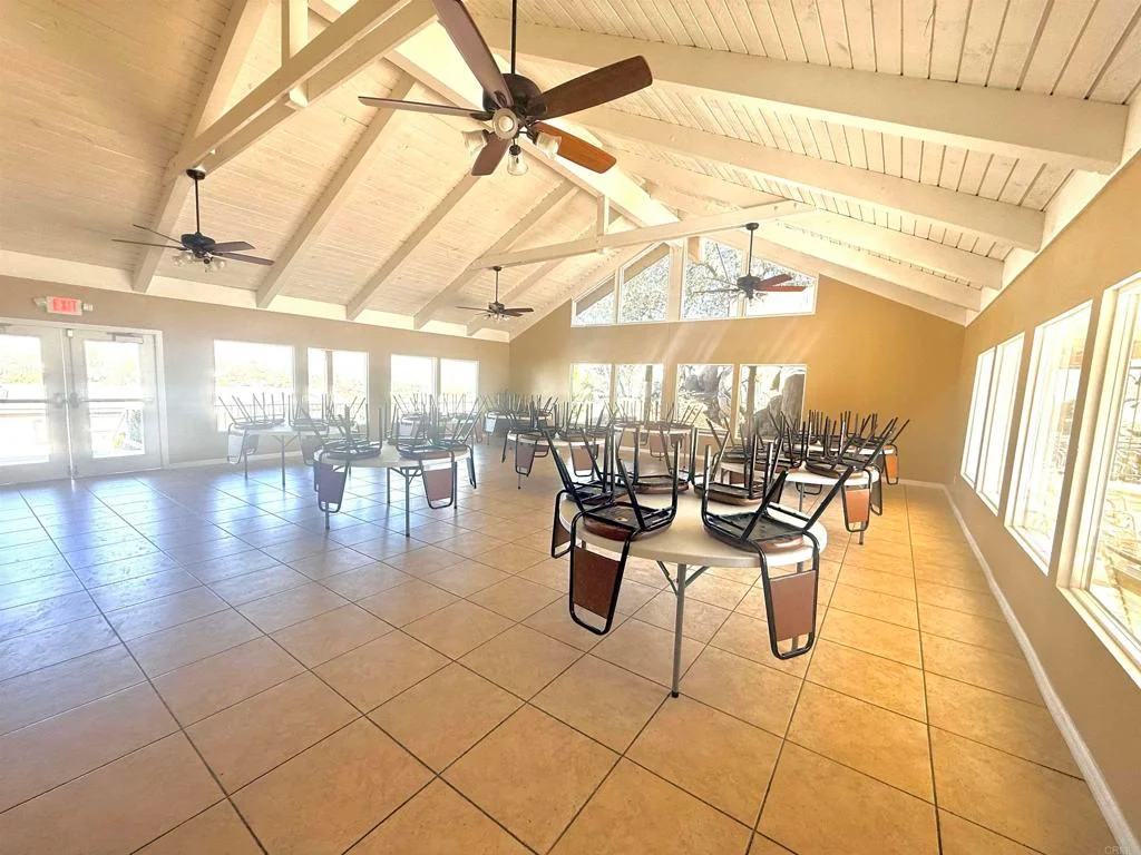 1750 W Citracado Pkw Unit 20, Escondido, CA 92029