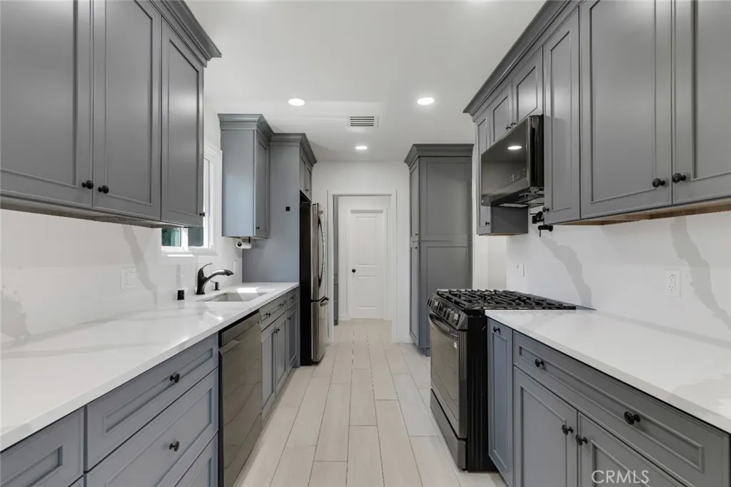 Additional image 40 of 10926 Gaynor Avenue, Granada Hills, CA 91344