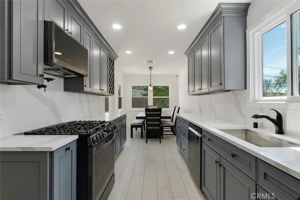 Additional image 42 of 10926 Gaynor Avenue, Granada Hills, CA 91344