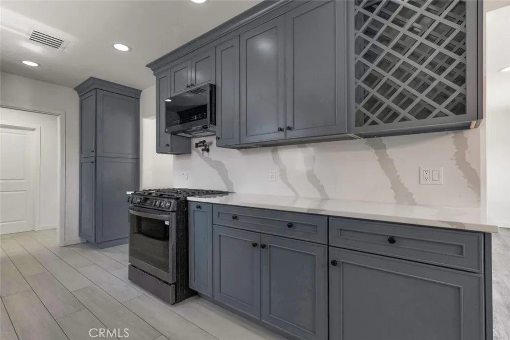 Additional image 10 of 10926 Gaynor Avenue, Granada Hills, CA 91344