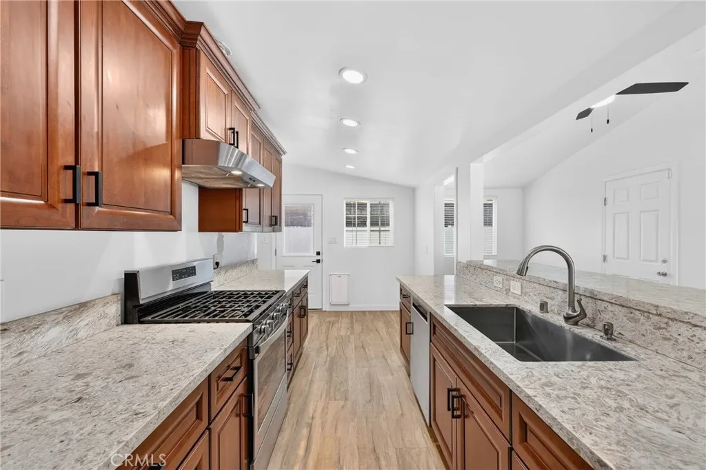 Additional image 97 of 3210 E Janice Street, Long Beach, CA 90805