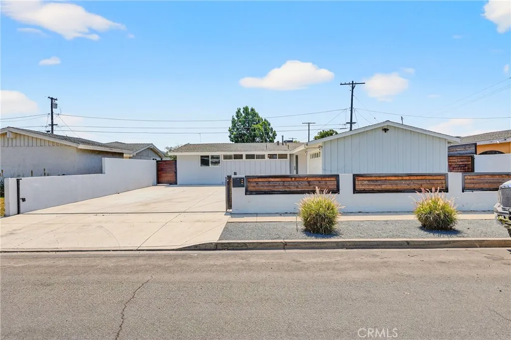 3210 E Janice Street, Long Beach, CA 90805