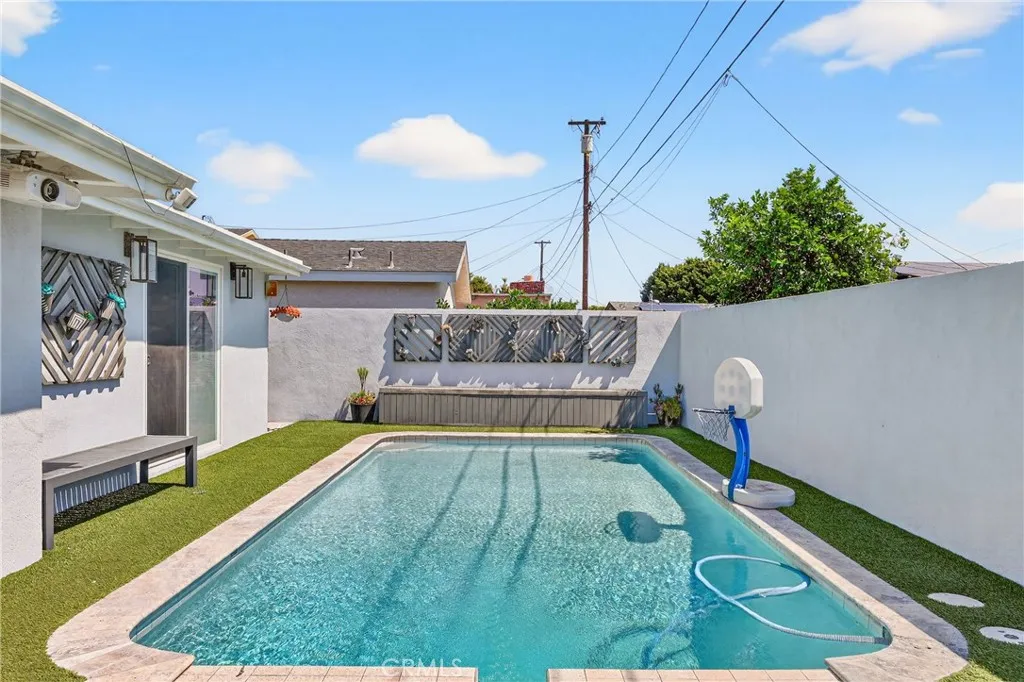 Additional image 122 of 3210 E Janice Street, Long Beach, CA 90805