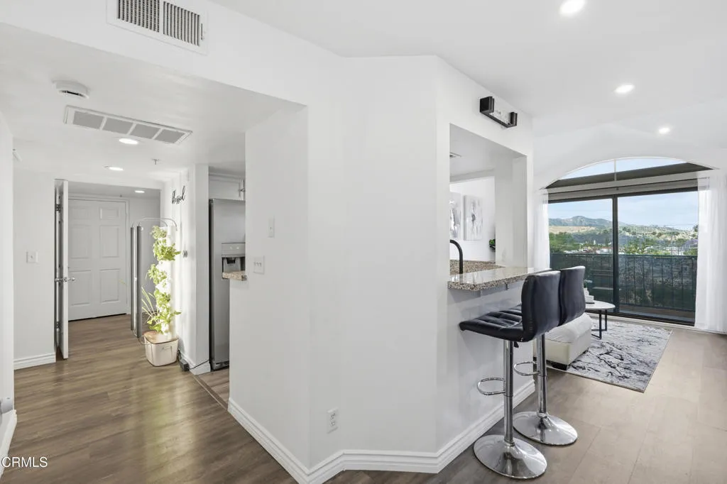 Additional image 11 of 450 W Dryden Street Unit 303, Glendale, CA 91202