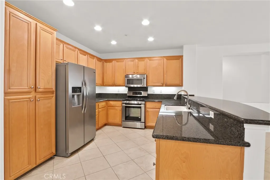 Additional image 19 of 29 Cabazon, Irvine, CA 92602