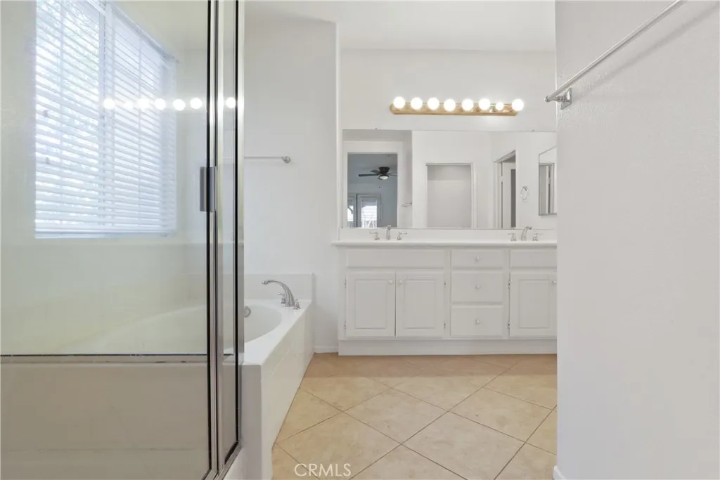 Additional image 61 of 29 Cabazon, Irvine, CA 92602