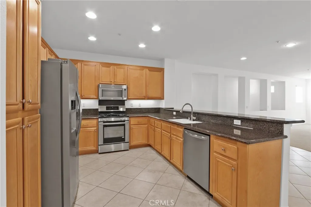 Additional image 21 of 29 Cabazon, Irvine, CA 92602