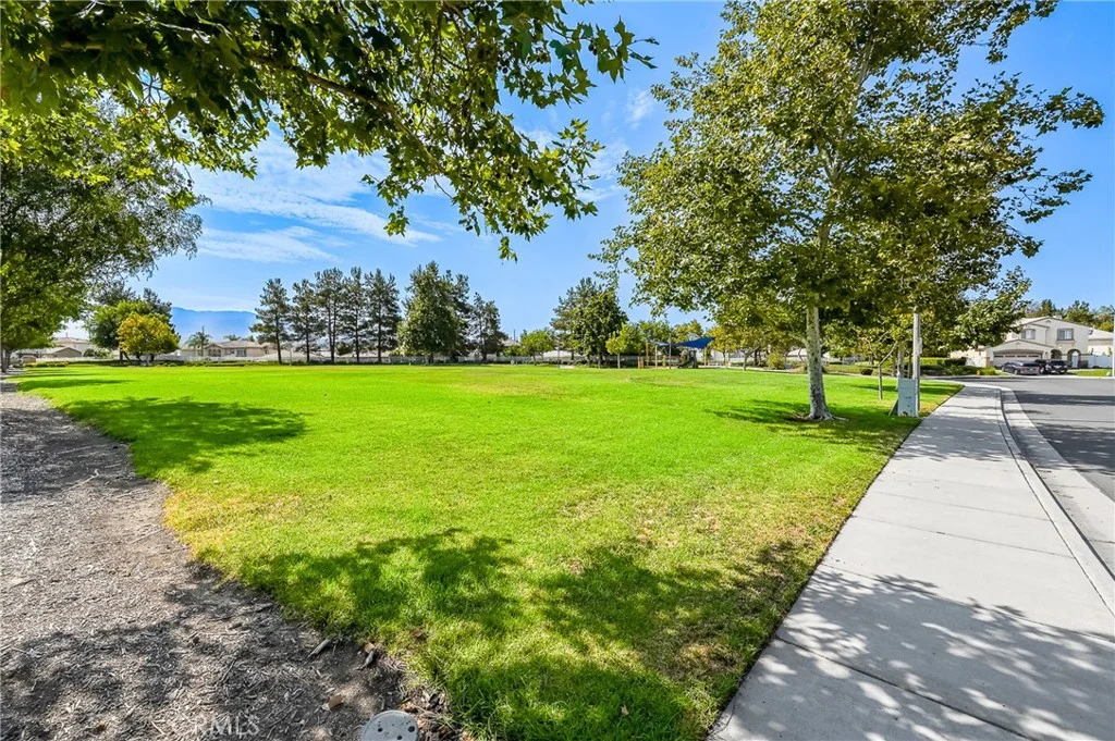 32587 Via Destello, Temecula, CA 92592
