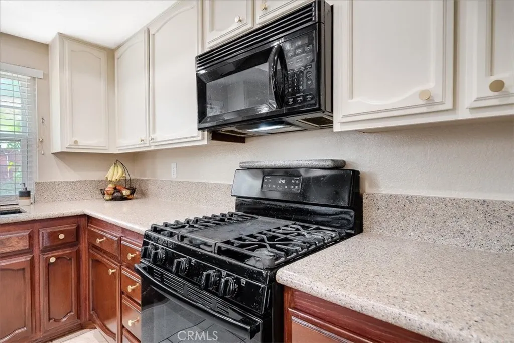Additional image 17 of 9048 Meadowrun Pl, San Diego, CA 92129