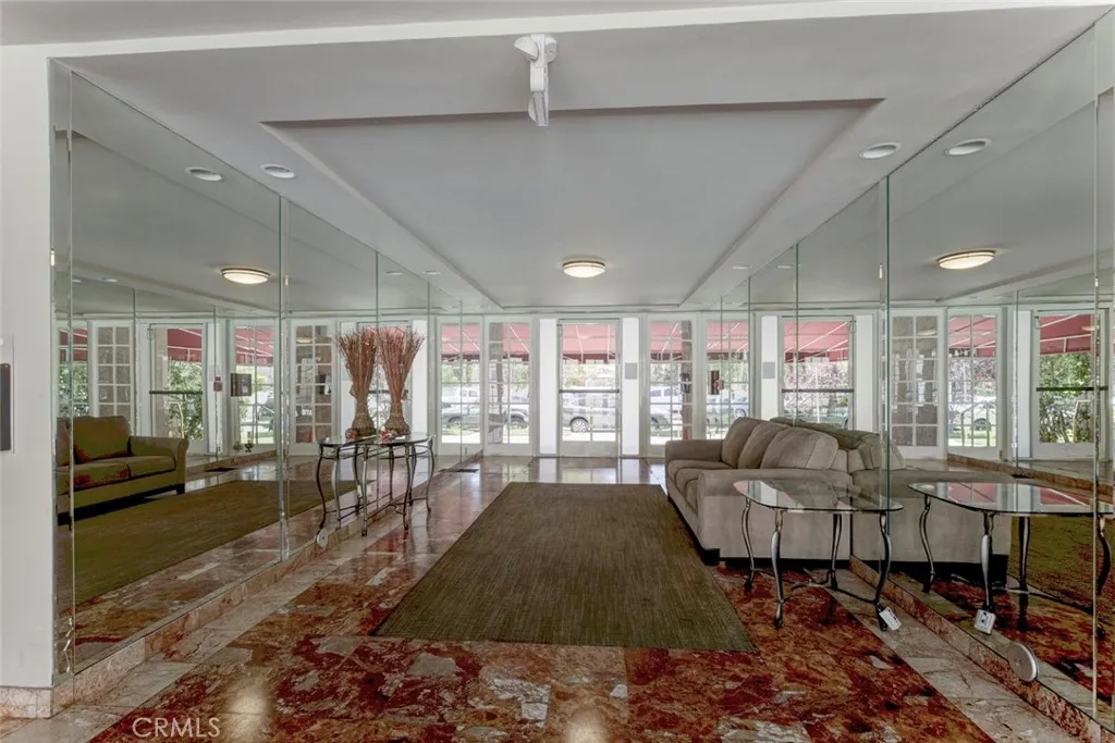 Additional image 19 of 4487 Colbath Ave Unit 309, Sherman Oaks, CA 91423