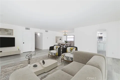 120 S Sierra Madre Boulevard Unit 206, Pasadena, CA MLS: TR25088559