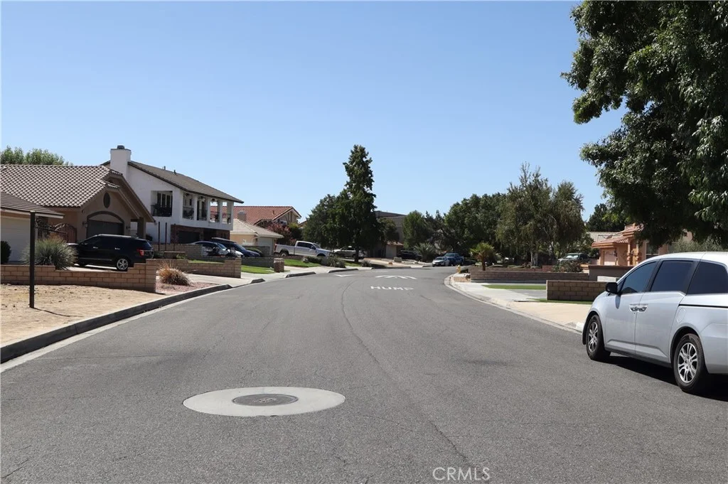 13301 Sea Gull Dr, Victorville, CA 92395