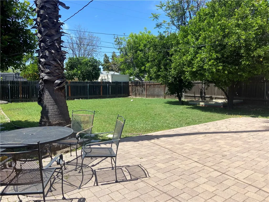 Additional image 39 of 7339 White Oak Ave, Reseda, CA 91335