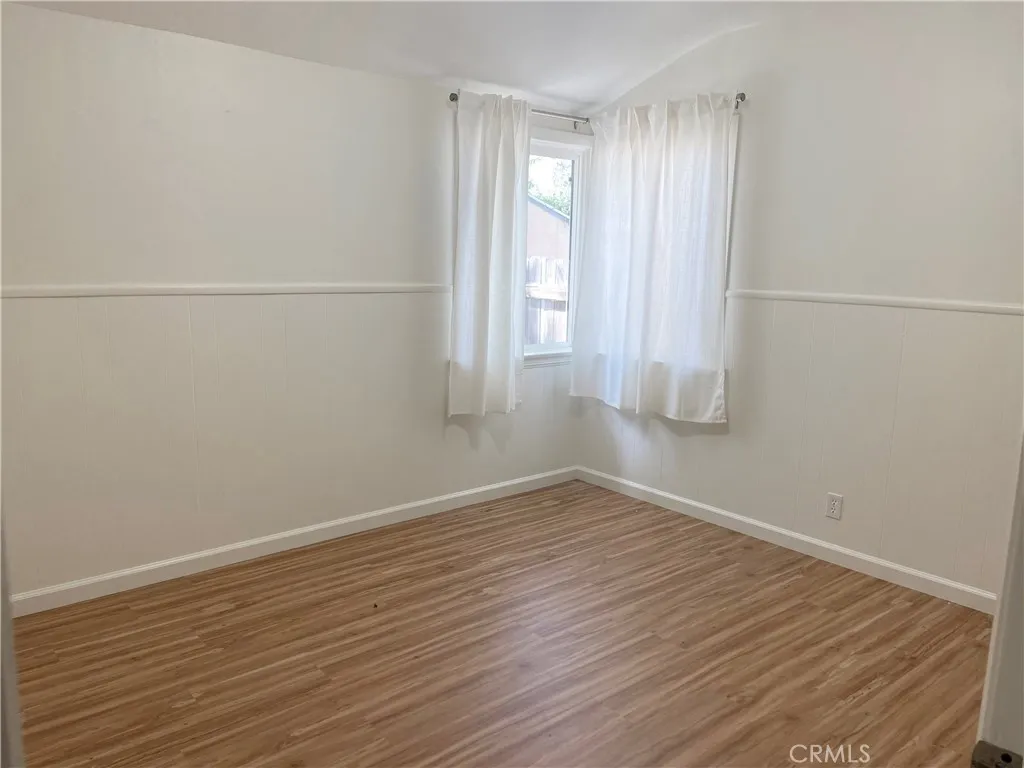 Additional image 12 of 7339 White Oak Ave, Reseda, CA 91335