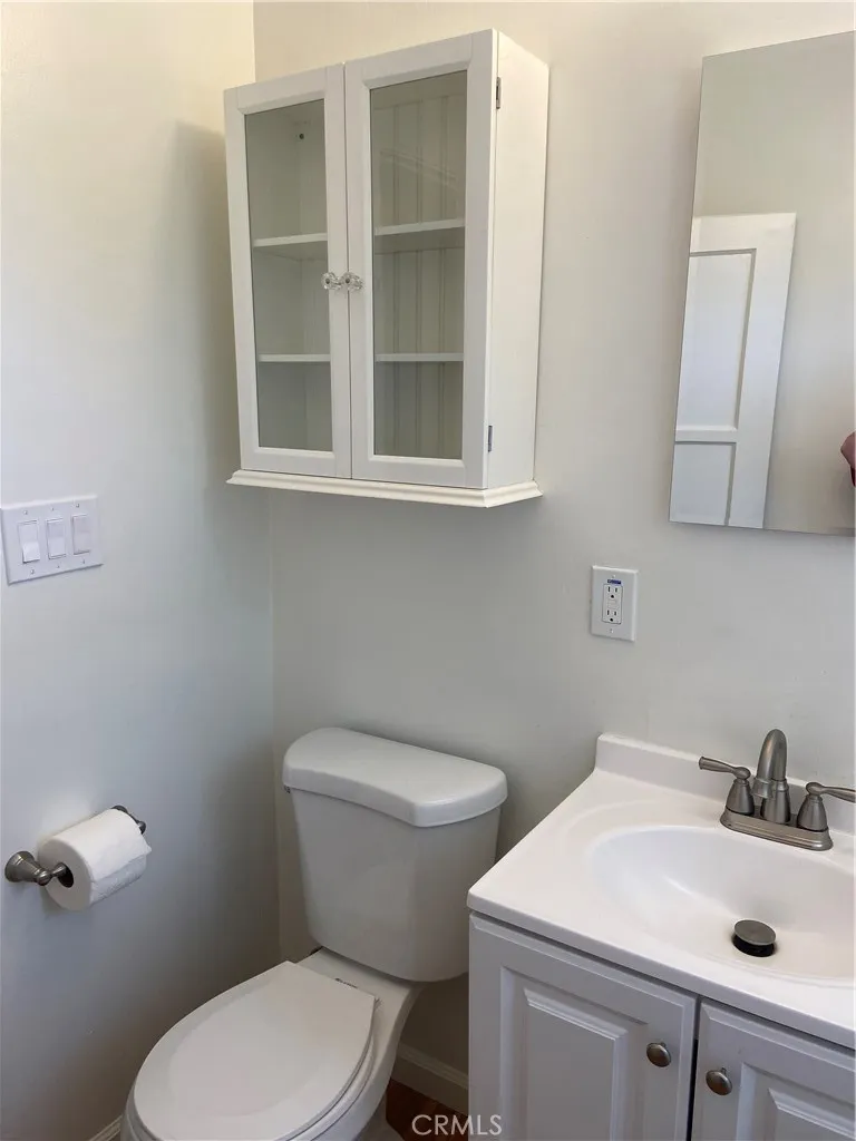 Additional image 31 of 7339 White Oak Ave, Reseda, CA 91335