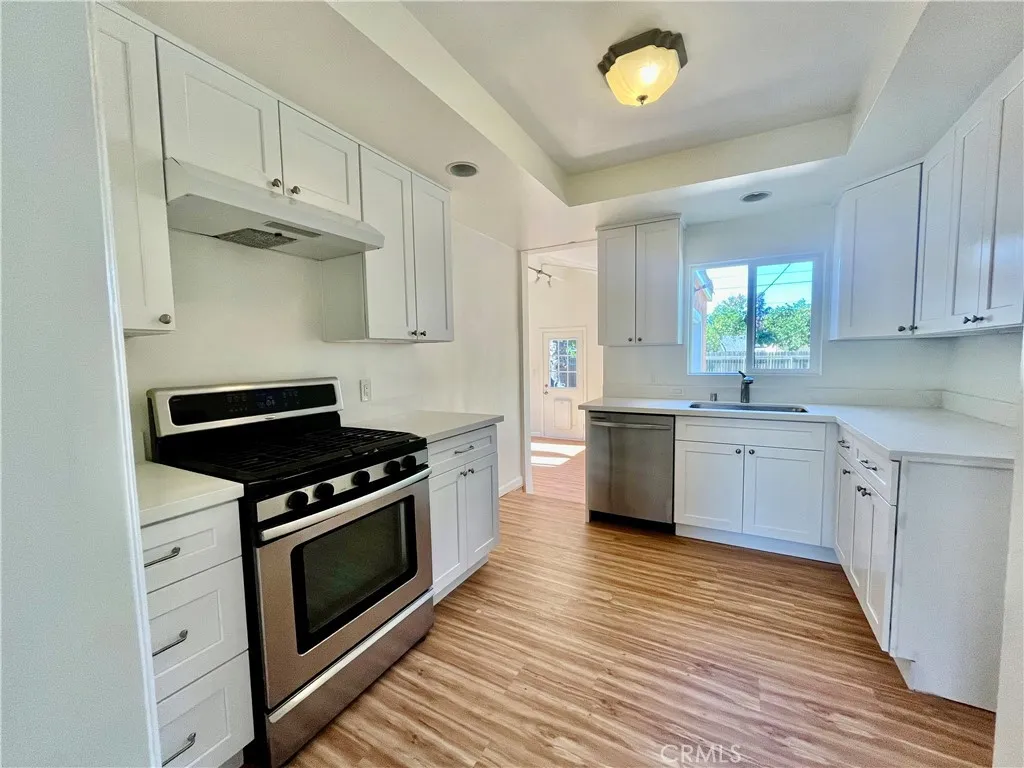 Additional image 26 of 7339 White Oak Ave, Reseda, CA 91335