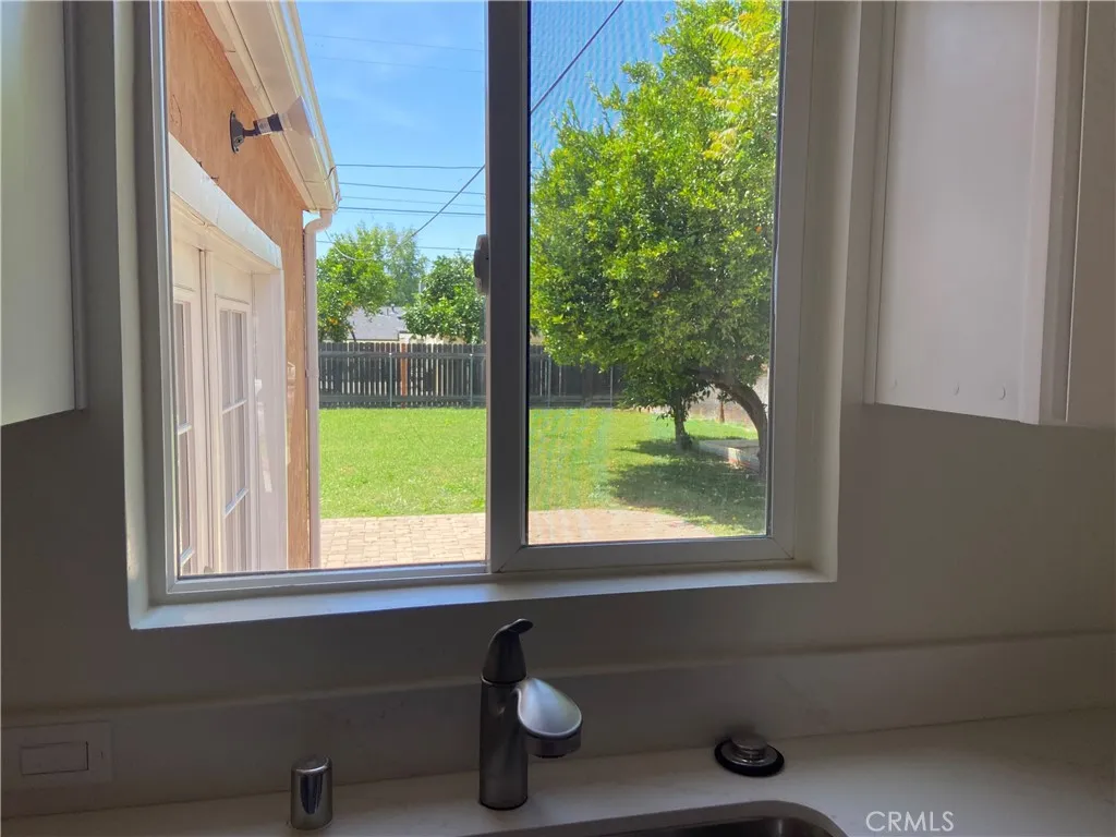 Additional image 28 of 7339 White Oak Ave, Reseda, CA 91335