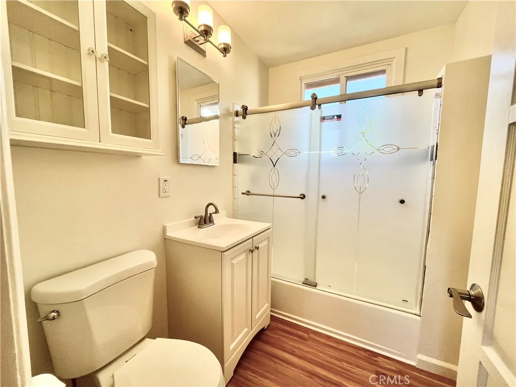 Additional image 8 of 7339 White Oak Ave, Reseda, CA 91335