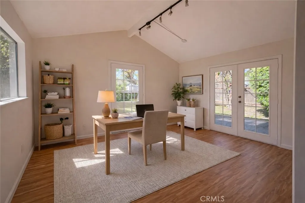 Additional image 36 of 7339 White Oak Ave, Reseda, CA 91335