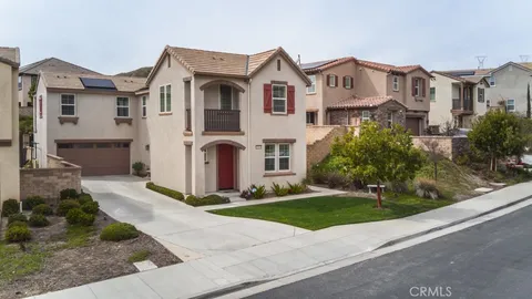 29048 N West Hills Drive, Valencia, CA MLS: SR25103784