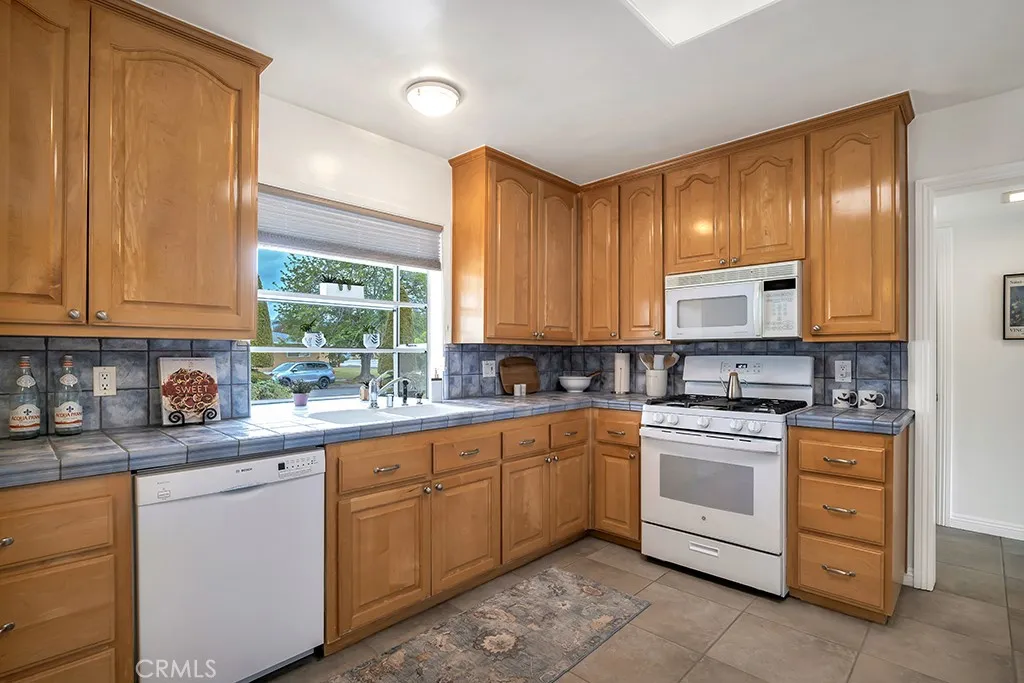 Additional image 54 of 20410 Marilla St, Chatsworth, CA 91311