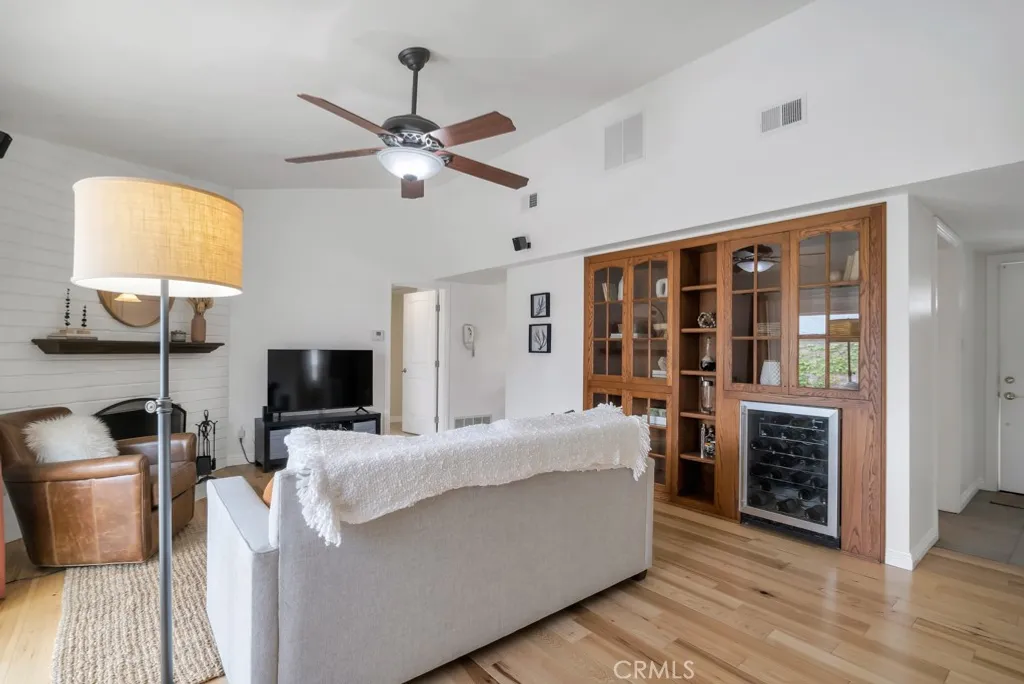 Additional image 10 of 20410 Marilla St, Chatsworth, CA 91311