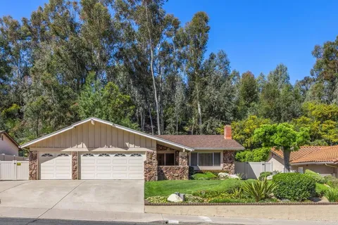 1422 Whitsett Drive, El Cajon, CA MLS: NDP2503966