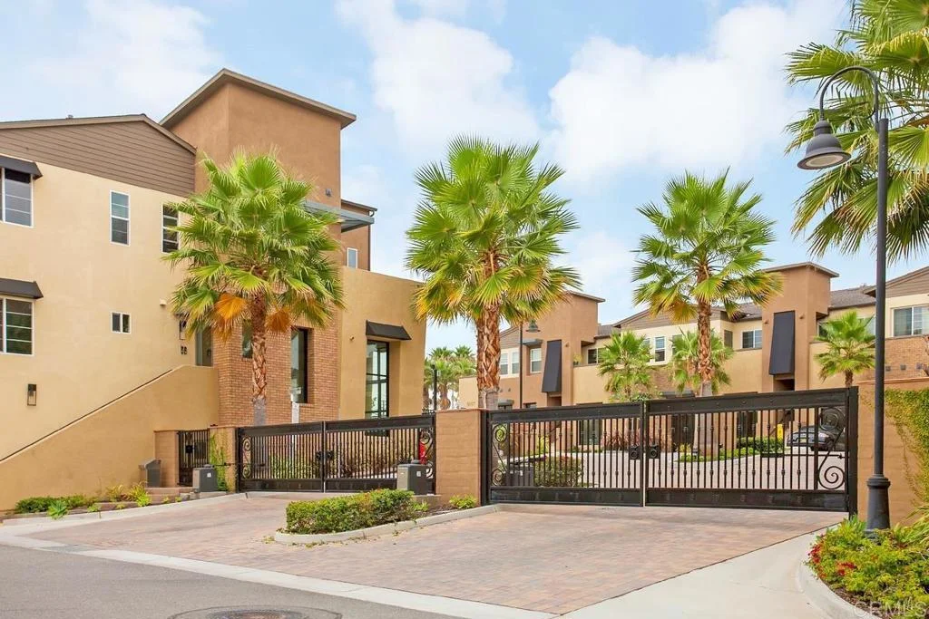5084 Tranquil Way Unit 101, Oceanside, CA 92057