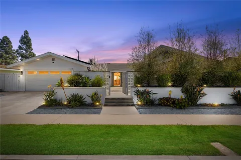 1693 Samar Drive, Costa Mesa, CA 92626 - MLS#: NP25034449
