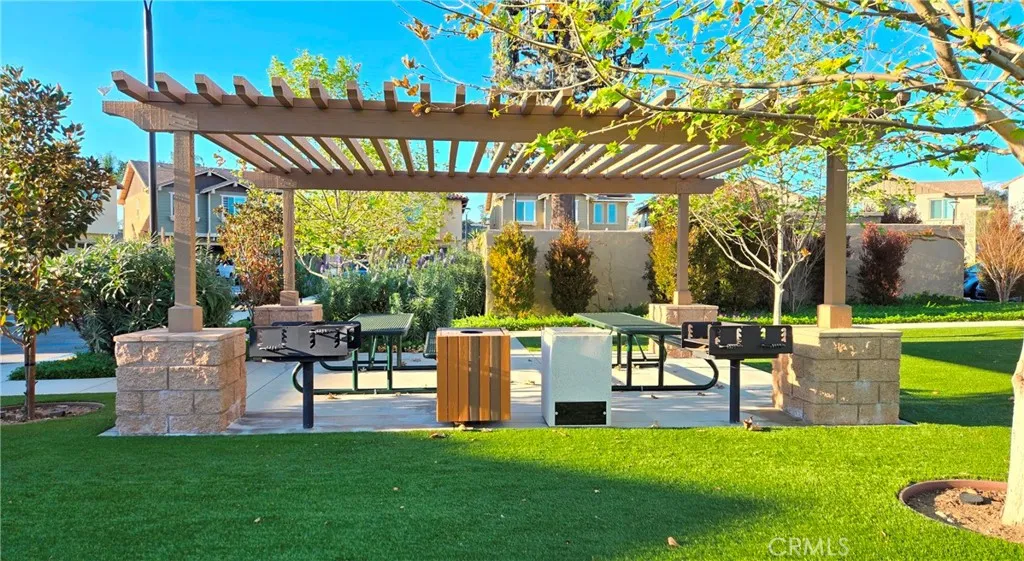 906 Lemon Drive, Pomona, CA 91768