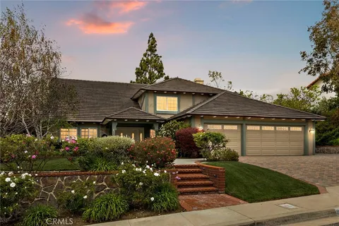 784 S Goldfinch Way, Anaheim Hills, CA 92807 - MLS#: NP25089542