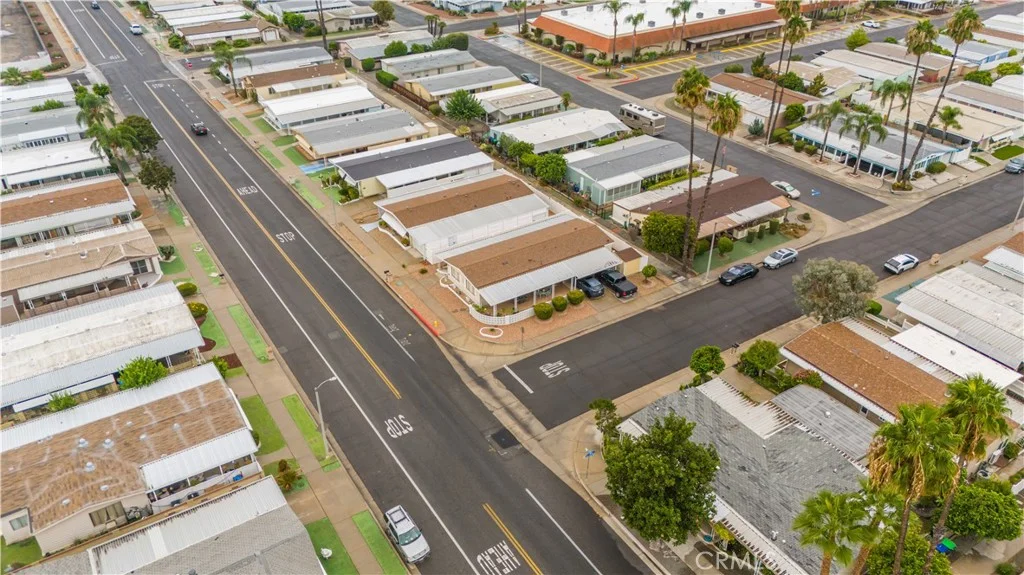 925 S Palm Ave, Hemet, CA 92543