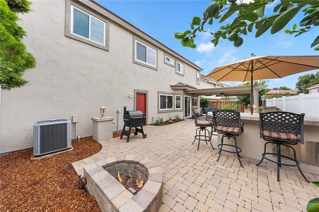 8301 E Peacock Ln, Orange, CA 92869
