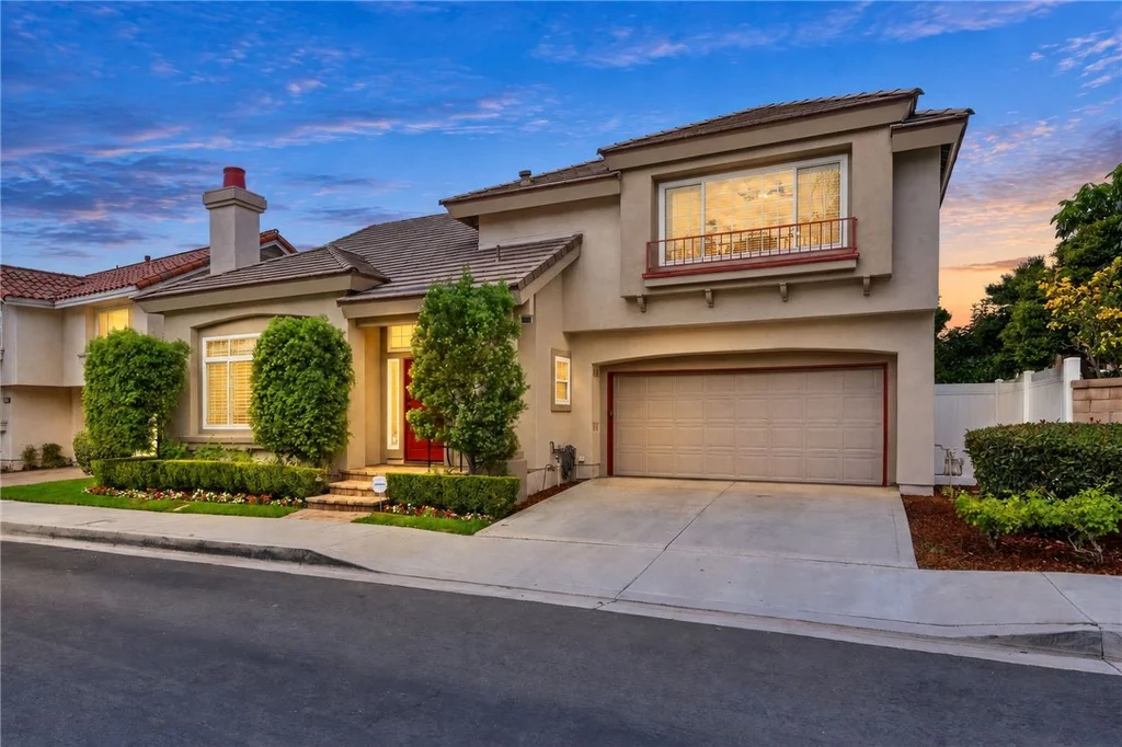 8301 E Peacock Ln, Orange, CA 92869 photo 4
